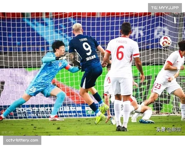 青岛海牛保级关键战,兰克尔泽制胜球续命 青岛海牛保级关键战,兰克尔泽制胜球续命