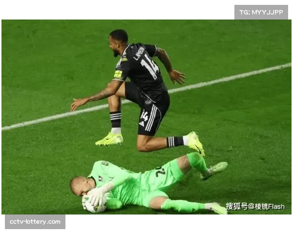 点球手勒温:压力下的冷静如何帮助利兹联抢分 点球手勒温:压力下的冷静如何帮助利兹联抢分