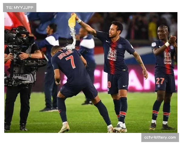 洛里昂1-0爆冷击败里昂，帕吉打入制胜球