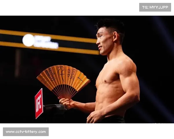 “蜜糖”奥马利赛后与宋亚东互相致意，展现体育风度